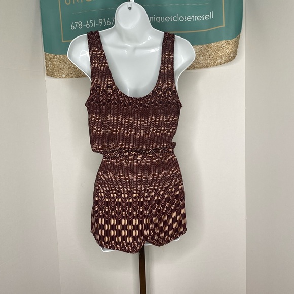 Forever 21 multi color romper size S - Picture 2 of 3